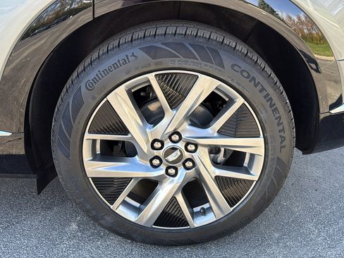 New 2025 Cadillac Optiq Luxury 1 w/ LPO, Floor Liner Package image 30