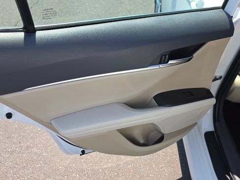 Used 2022 Toyota Camry LE FWD image 21