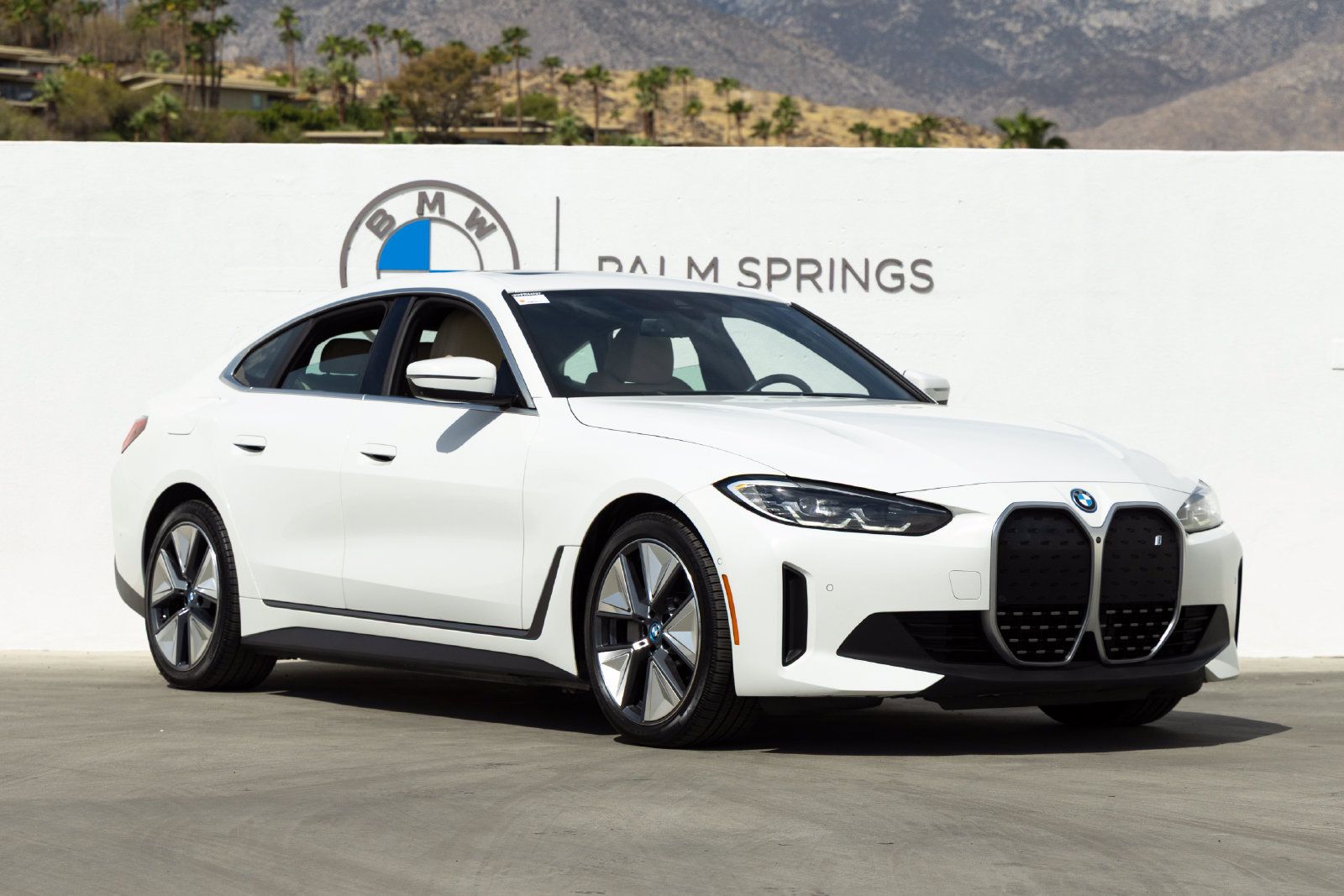 Used 2023 BMW i4 eDrive40 w/ Premium Package RWD image 2