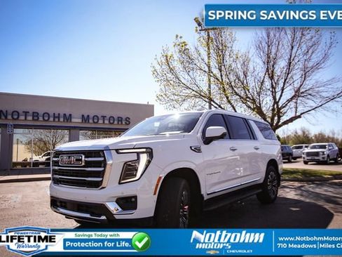 Used 2025 GMC Yukon XL Elevation AWD/4WD image 3