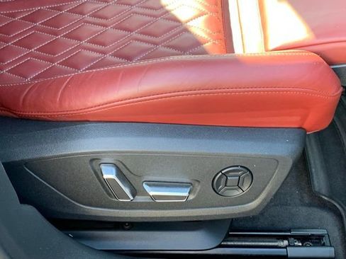 Used 2021 Audi S6 Premium Plus w/ Black Optic Package image 18