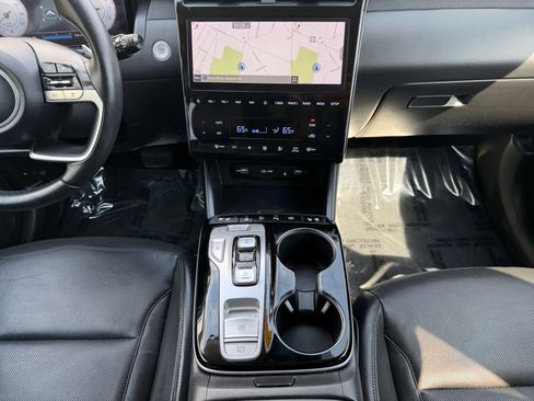 Used 2022 Hyundai Tucson Limited AWD/4WD image 16