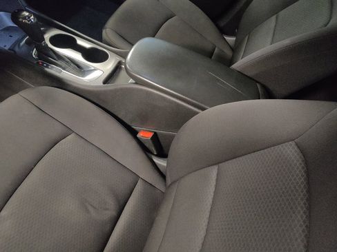 Used 2020 Chevrolet Malibu LS FWD image 26