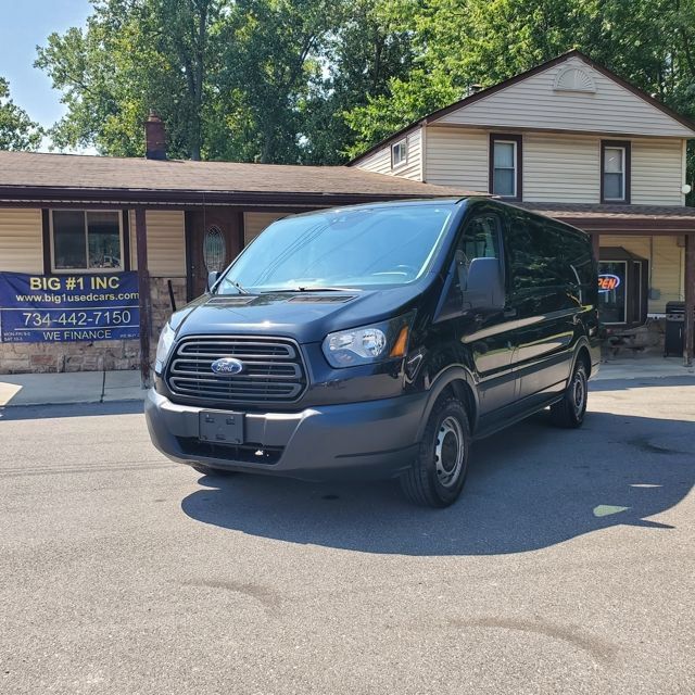 Used 2018 Ford Transit 150 130 Low Roof RWD image 1