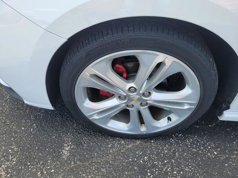 Used 2017 Chevrolet Cruze Premier FWD image 7