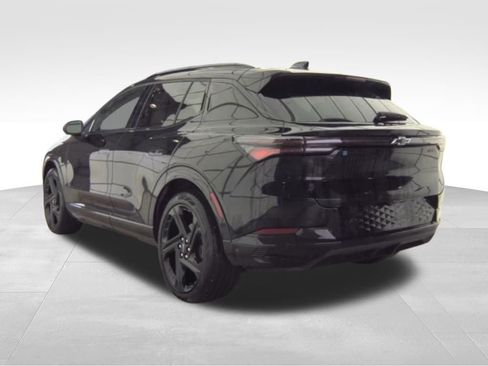 Used 2024 Chevrolet Equinox EV RS image 7