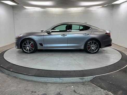 Used 2025 Genesis G70 2.5T image 2