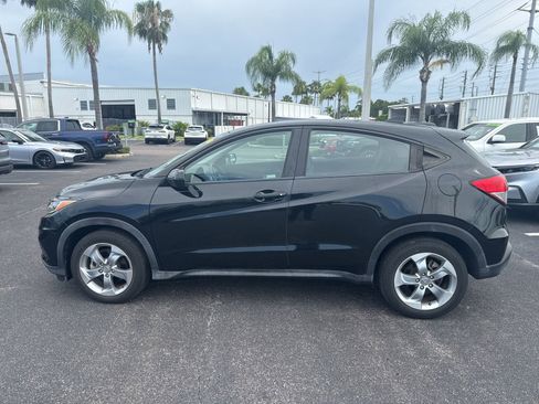Used 2020 Honda HR-V LX image 4