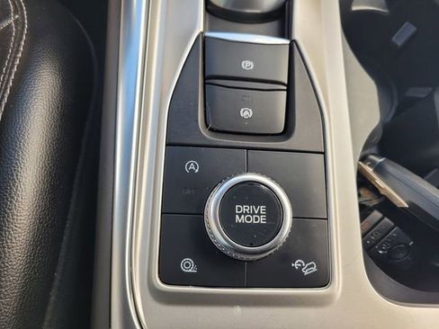 Certified 2023 Ford Explorer Limited AWD/4WD image 25