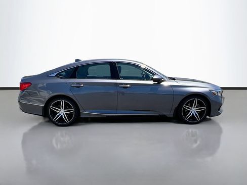 Used 2022 Honda Accord Touring image 4