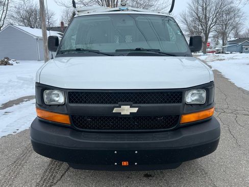 Used 2013 Chevrolet Express 2500 image 3