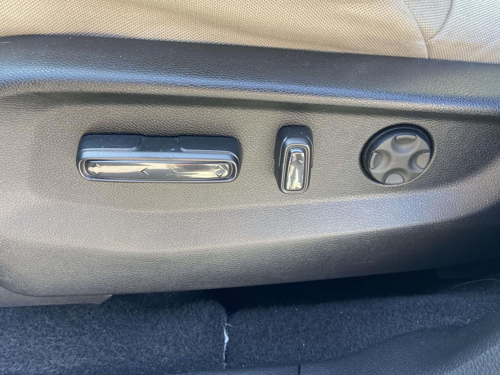 Used 2018 Honda CR-V EX image 16