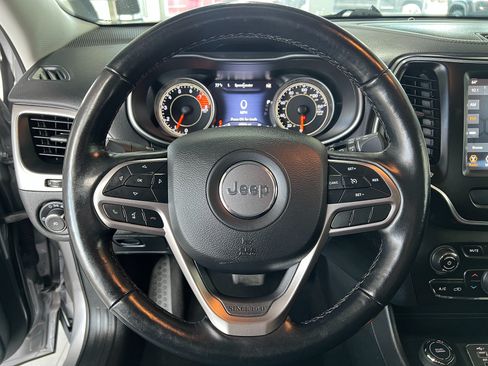 Used 2021 Jeep Cherokee Latitude Lux w/ Comfort/Convenience Group AWD/4WD image 13