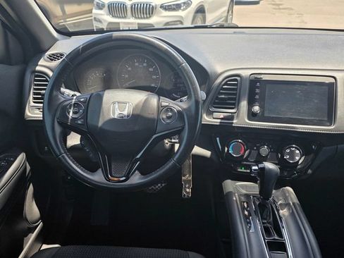 Used 2019 Honda HR-V Sport image 12