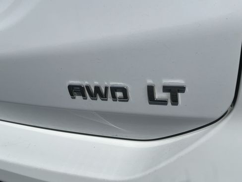 Used 2024 Chevrolet Equinox LT AWD/4WD image 10