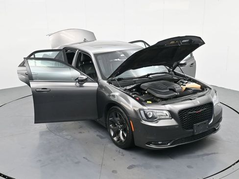 Used 2023 Chrysler 300 S image 35