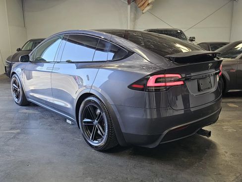 Used 2022 Tesla Model X AWD/4WD image 2