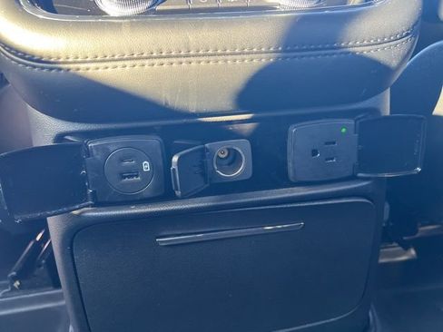 Used 2021 Lincoln Navigator 2WD image 24