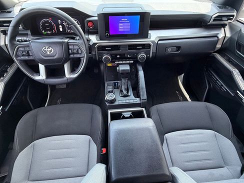 Used 2025 Toyota 4Runner TRD Off-Road image 15