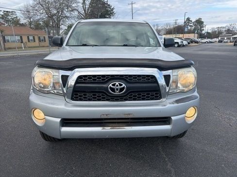 Used 2011 Toyota Tacoma PreRunner image 5
