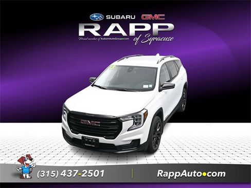 Used 2023 GMC Terrain SLE w/ Driver Convenience Package image 1