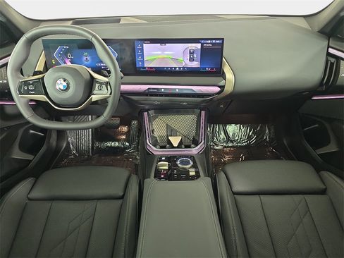 Used 2025 BMW X3 xDrive30i w/ Premium Package image 15
