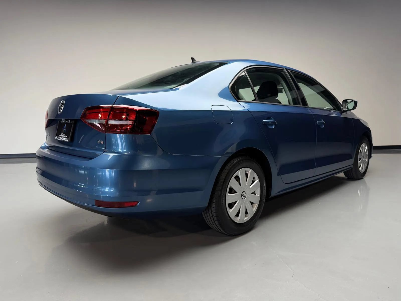Used 2016 Volkswagen Jetta S FWD image 4