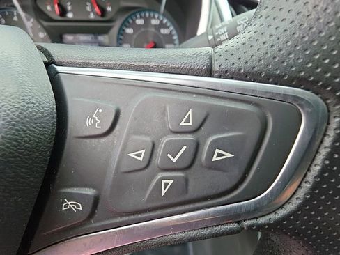 Used 2023 Chevrolet Equinox LS FWD image 11