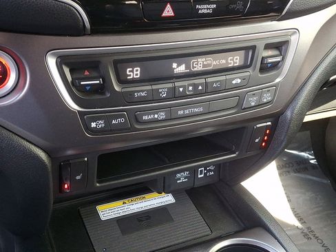 Used 2023 Honda Passport EX-L image 16