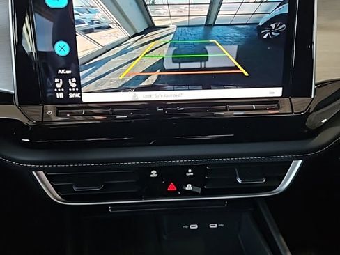 New 2026 Volkswagen Atlas Cross Sport SE FWD image 30