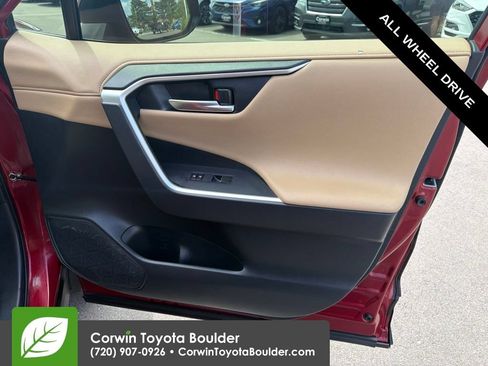 Used 2019 Toyota RAV4 Limited w/ Cold Weather Package AWD/4WD image 10