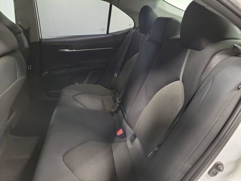 Used 2021 Toyota Camry LE FWD image 27