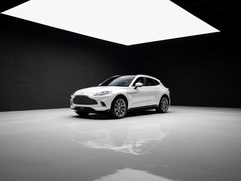 Used 2021 Aston Martin DBX AWD/4WD image 83