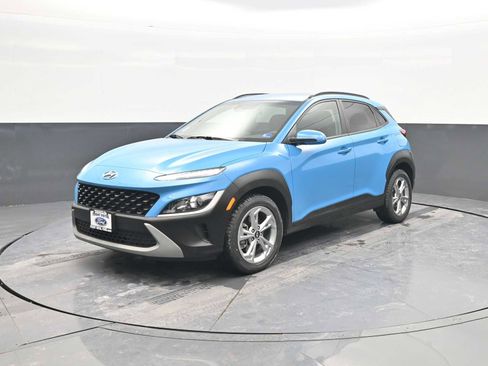 Used 2023 Hyundai Kona SEL w/ Cargo Package image 4