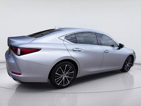 Used 2022 Lexus ES 350 w/ Premium Package FWD image 6
