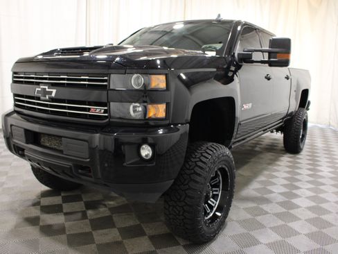 Used 2017 Chevrolet Silverado 2500 LTZ w/ Duramax Plus Package AWD/4WD image 33