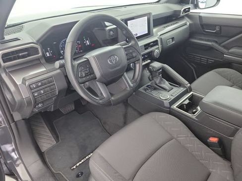 Used 2025 Toyota Tacoma SR5 RWD image 18