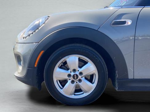 Used 2020 MINI Cooper 2-Door Hardtop FWD image 29