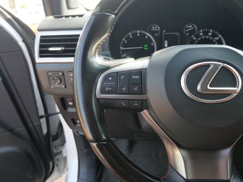 Used 2023 Lexus GX 460 Premium image 14