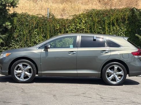 Used 2014 Toyota Venza XLE w/ XLE Premium Package FWD image 7