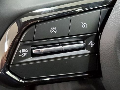 New 2025 Chevrolet Equinox EV RS image 29