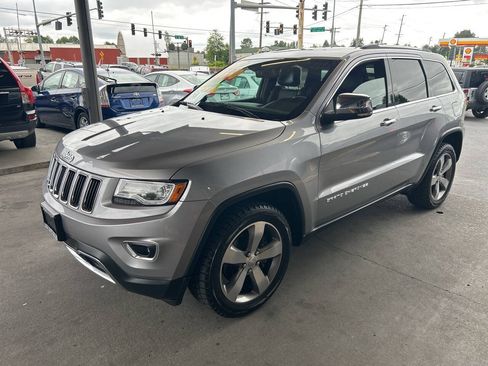 Used 2014 Jeep Grand Cherokee Limited w/ Luxury Group II AWD/4WD image 3