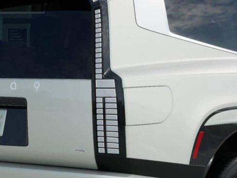 New 2026 Hyundai Ioniq 9 SEL image 10