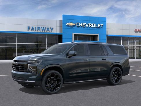 New 2026 Chevrolet Suburban RST w/ RST Capability Package AWD/4WD image 3