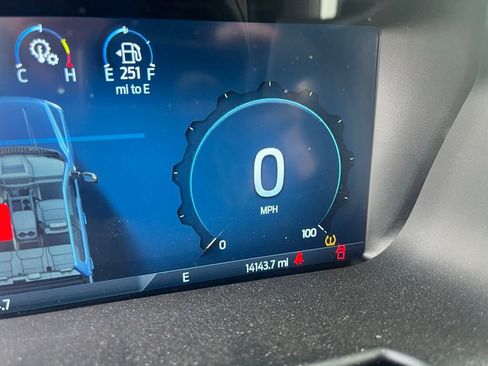 Used 2025 Ford F350 Lariat w/ Black Appearance Package image 11