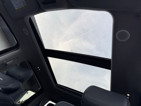 Used 2023 Ford F450 Limited w/ FX4 Off-Road Package image 42