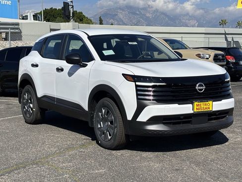 New 2026 Nissan Kicks S image 1