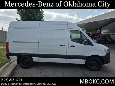 Used 2026 Mercedes-Benz Sprinter 2500 image 3
