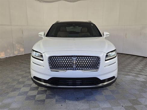 Used 2022 Lincoln Nautilus Reserve w/ Luxury Package image 2