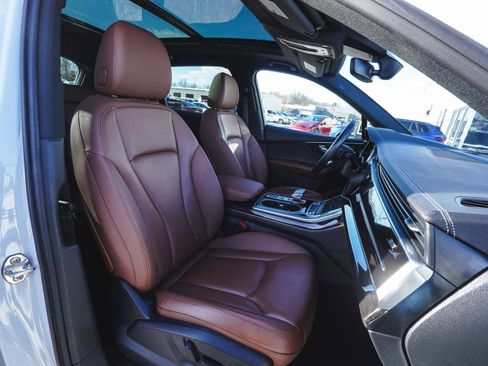 Used 2023 Audi Q7 3.0T Premium w/ Convenience Package image 43